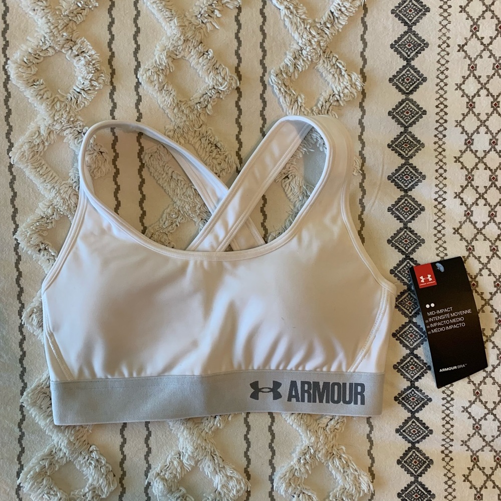 Womens small white Under Armour Sports Bra